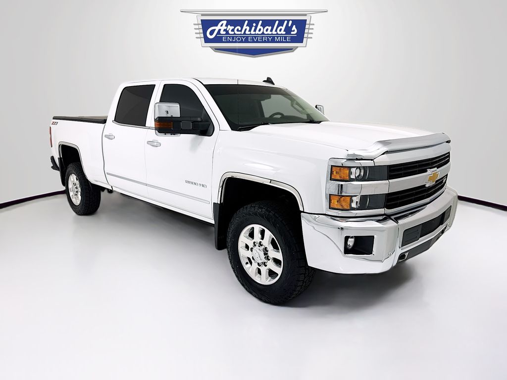 2015 Chevrolet Silverado HD LTZ 4WD Crew Cab Standard Box's photo