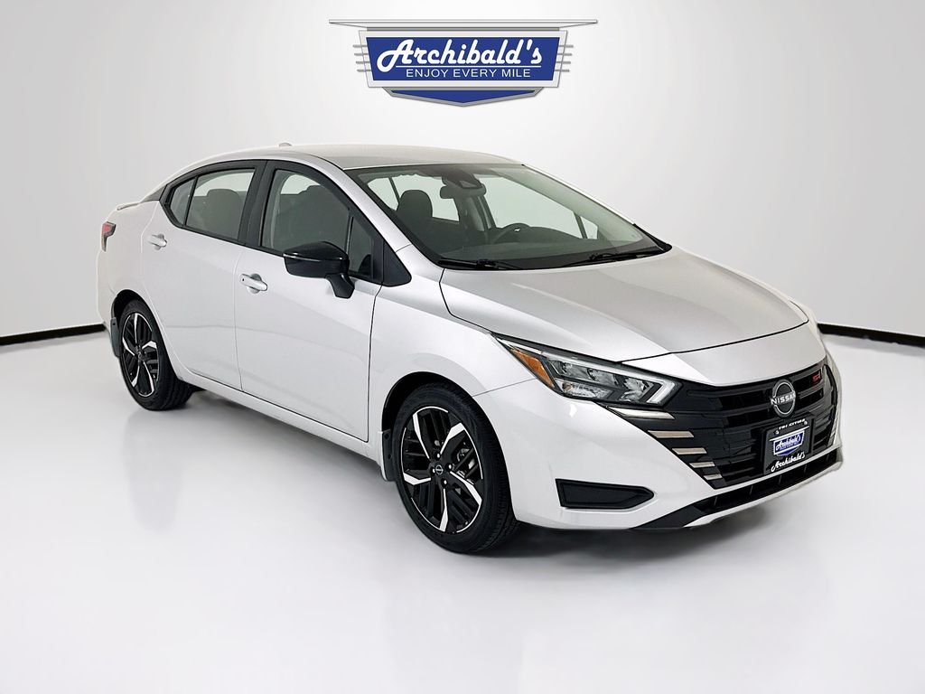 2025 Nissan Versa 1.6 SR CVT's photo