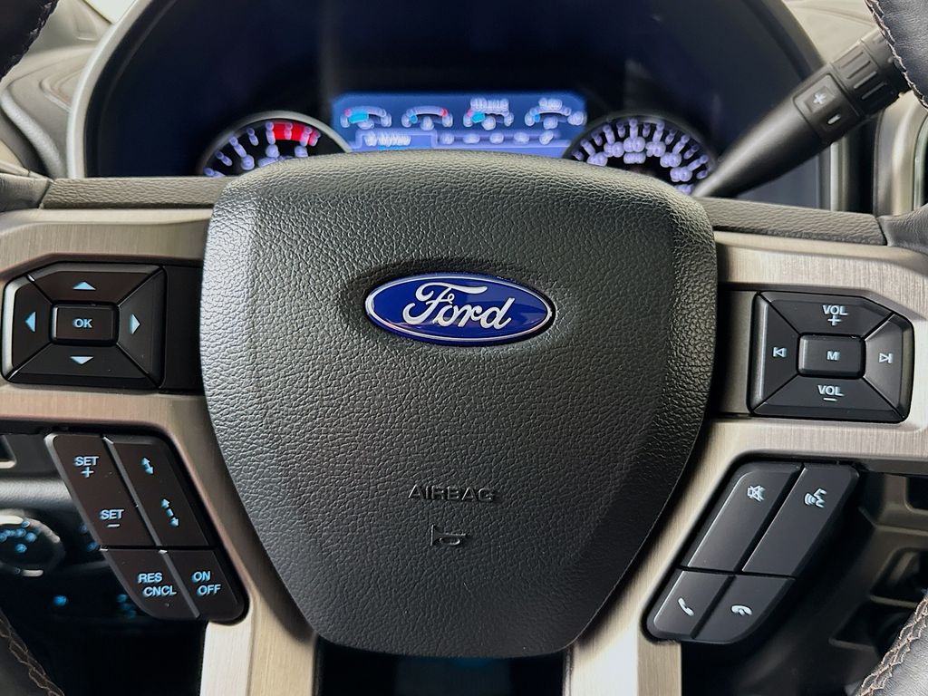 2022 Ford F-350 Super Duty Platinum - Photo 9