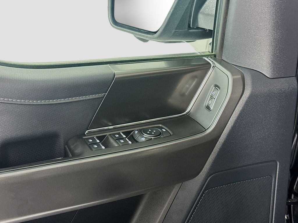 2024 Ford F-150 XLT - Photo 17