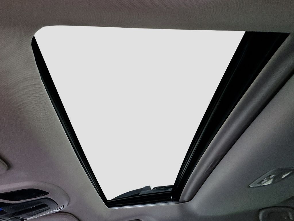 2025 Subaru Outback Onyx Edition - Photo 13