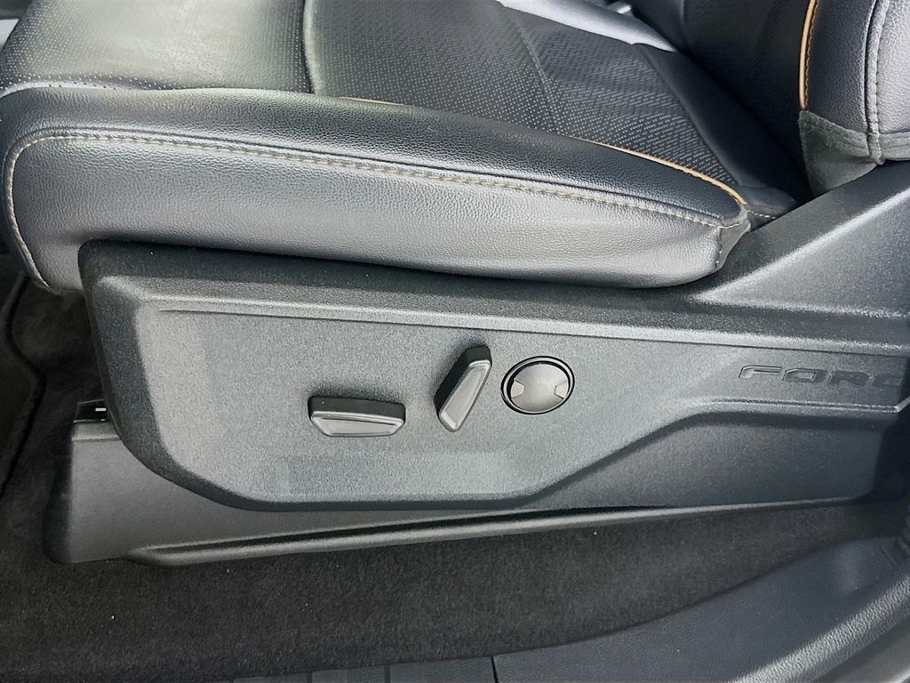2025 Ford F-150 Lariat - Photo 22