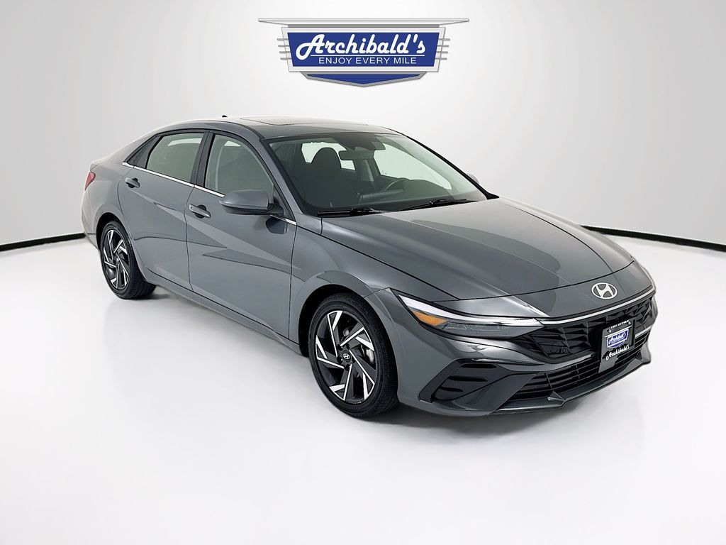 2025 Hyundai Elantra 2.0 SEL Convenience IVT's photo