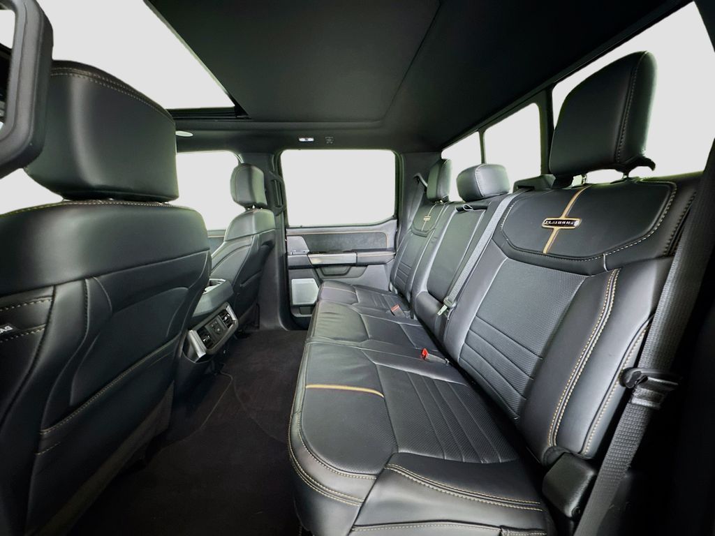 2024 Ford F-350 Super Duty Platinum - Photo 19