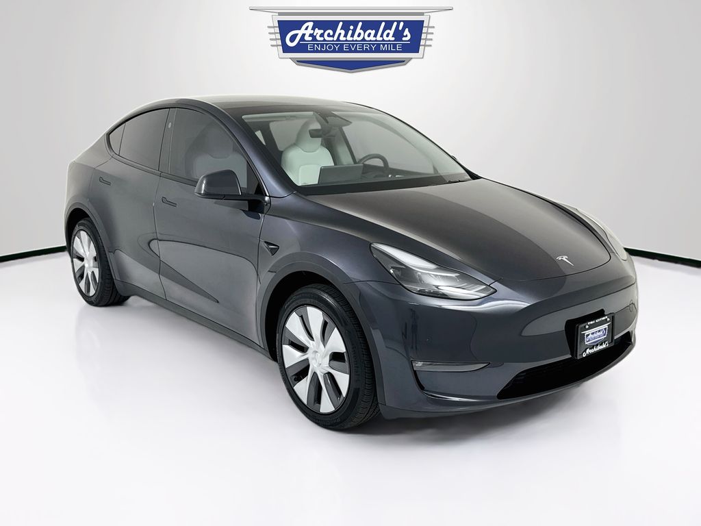 2024 Tesla Model Y Long Range Dual Motor All-Wheel Drive's photo