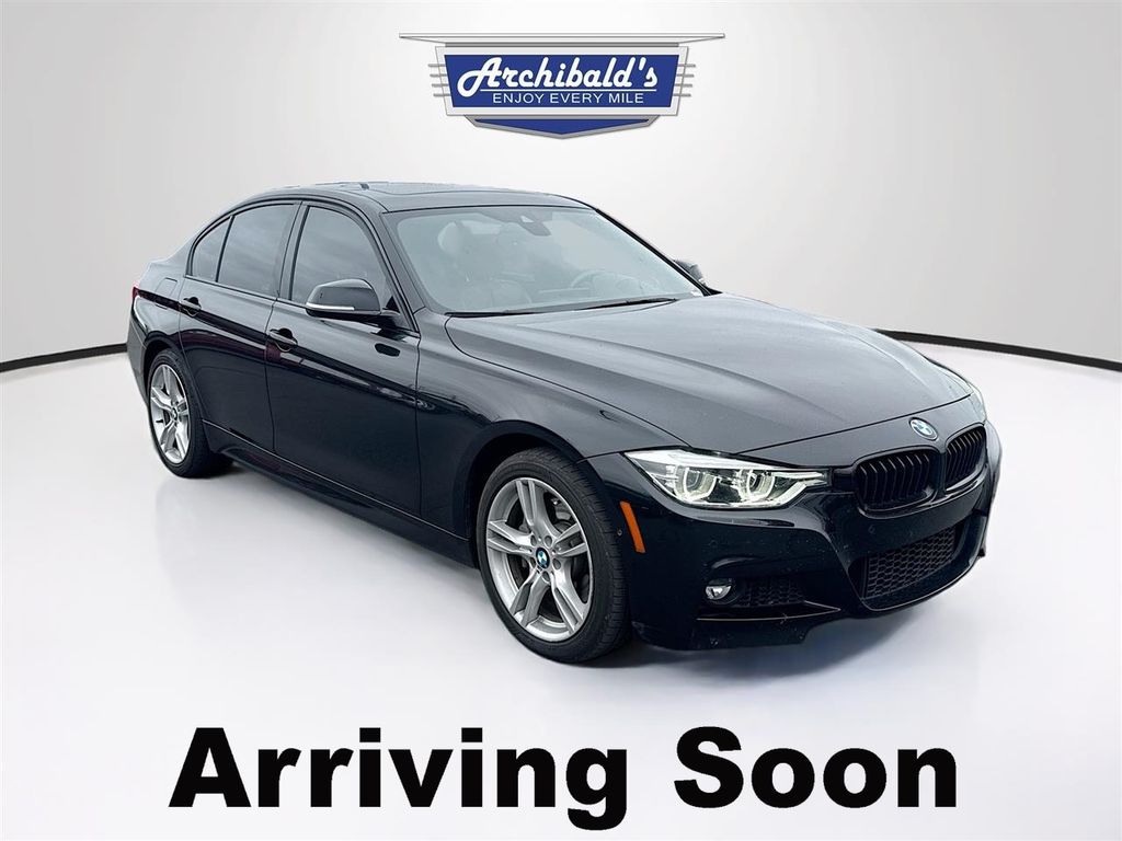 2018 BMW 3 Series 330i xDrive Sedan's photo