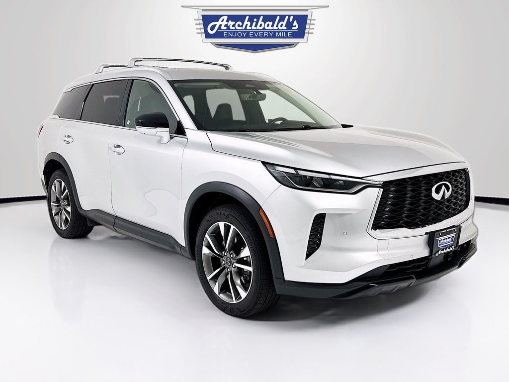 2023 INFINITI QX60 LUXE's photo