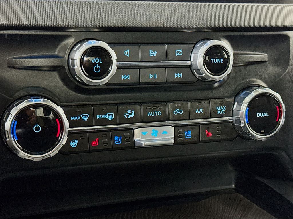 2024 Ford F-350 Super Duty Platinum - Photo 13