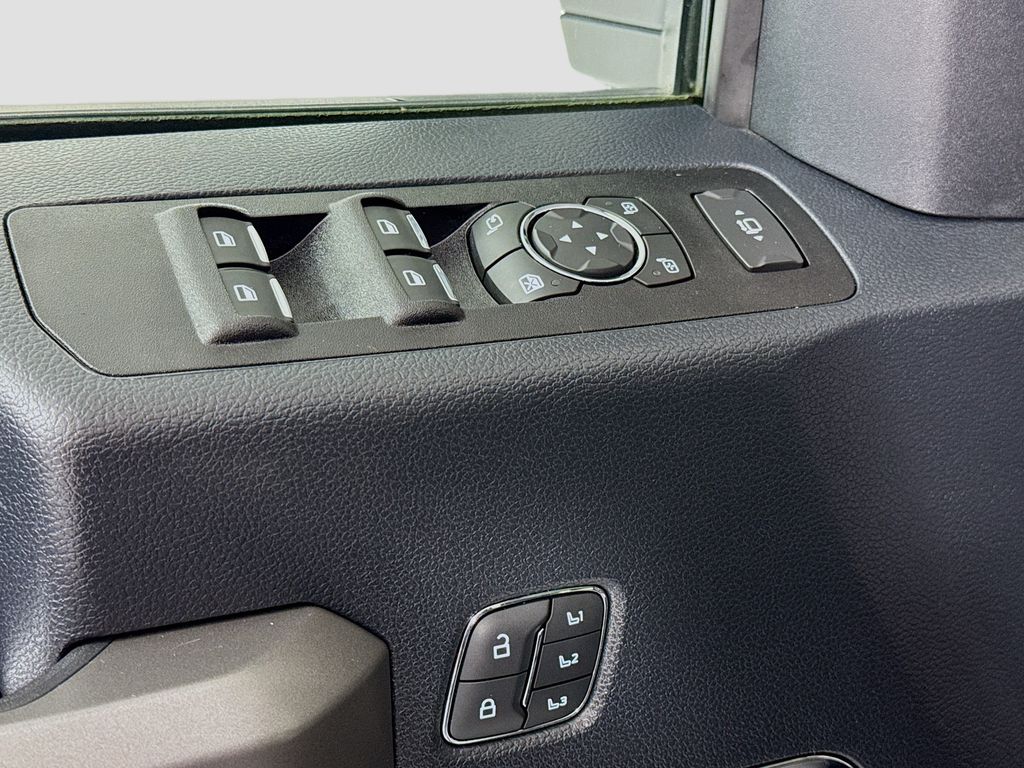 2022 Ford F-350 Super Duty Platinum - Photo 15