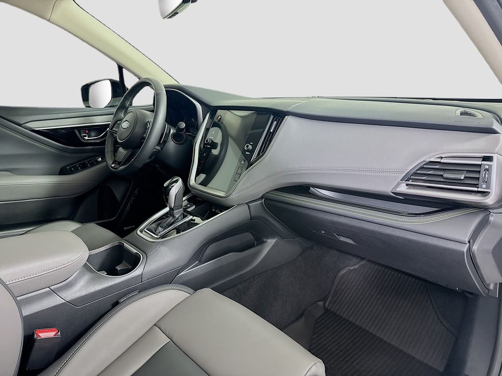 2025 Subaru Outback Onyx Edition - Photo 29