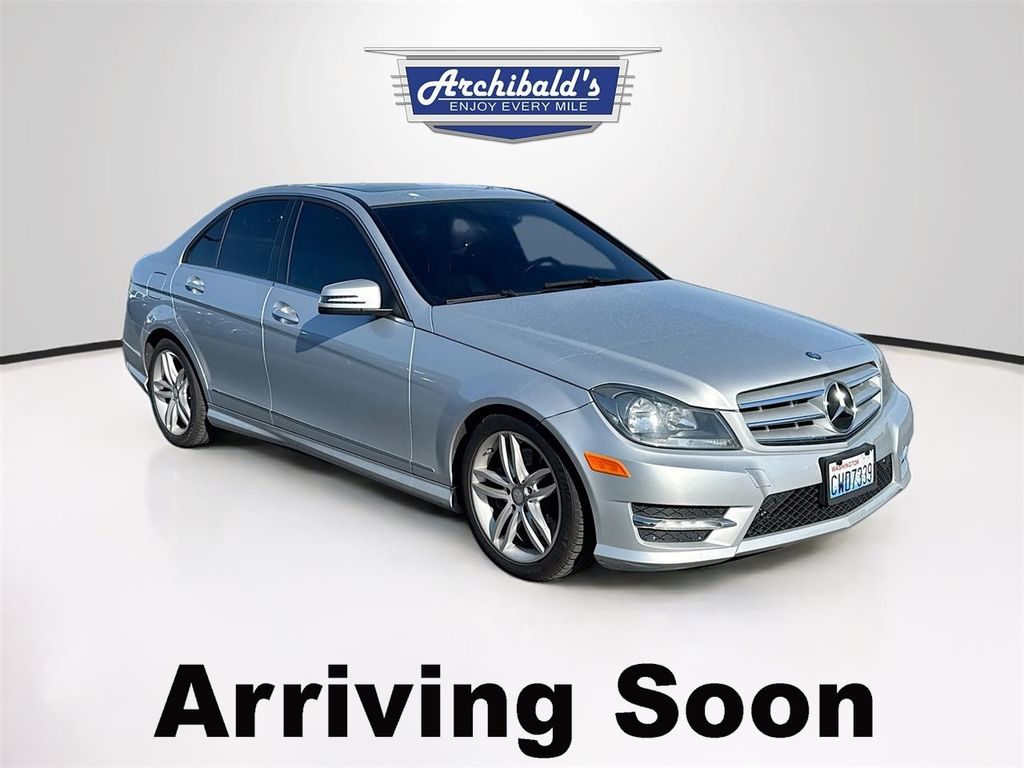 2013 Mercedes-Benz C-Class's photo