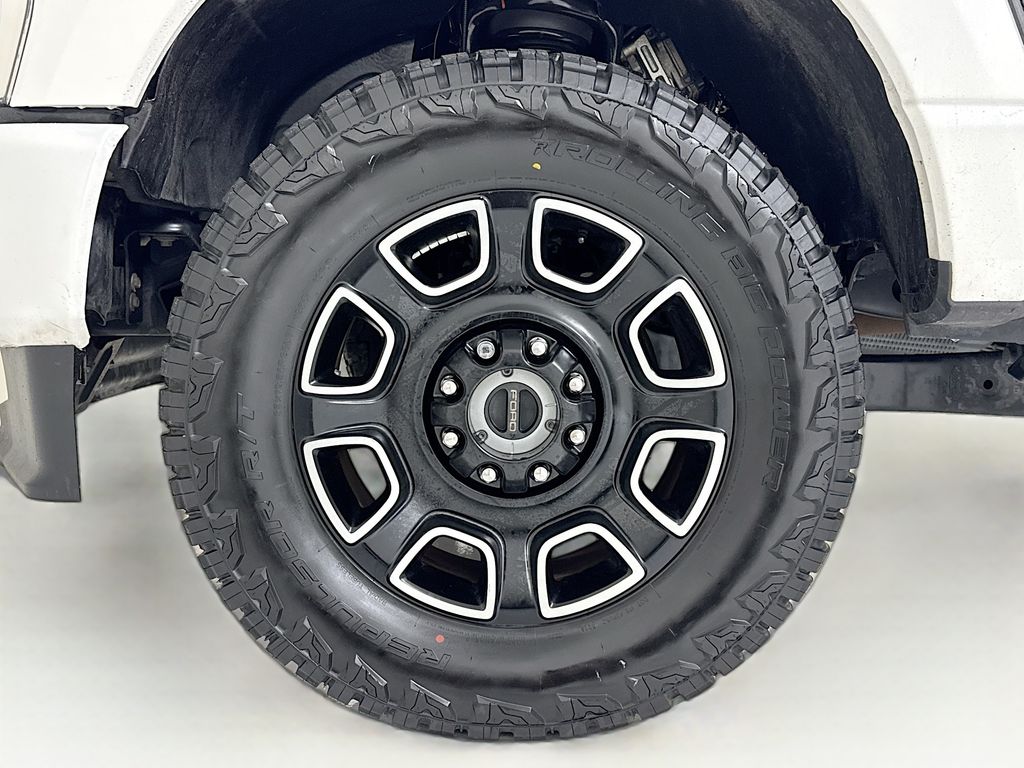 2024 Ford F-350 Super Duty Platinum - Photo 26