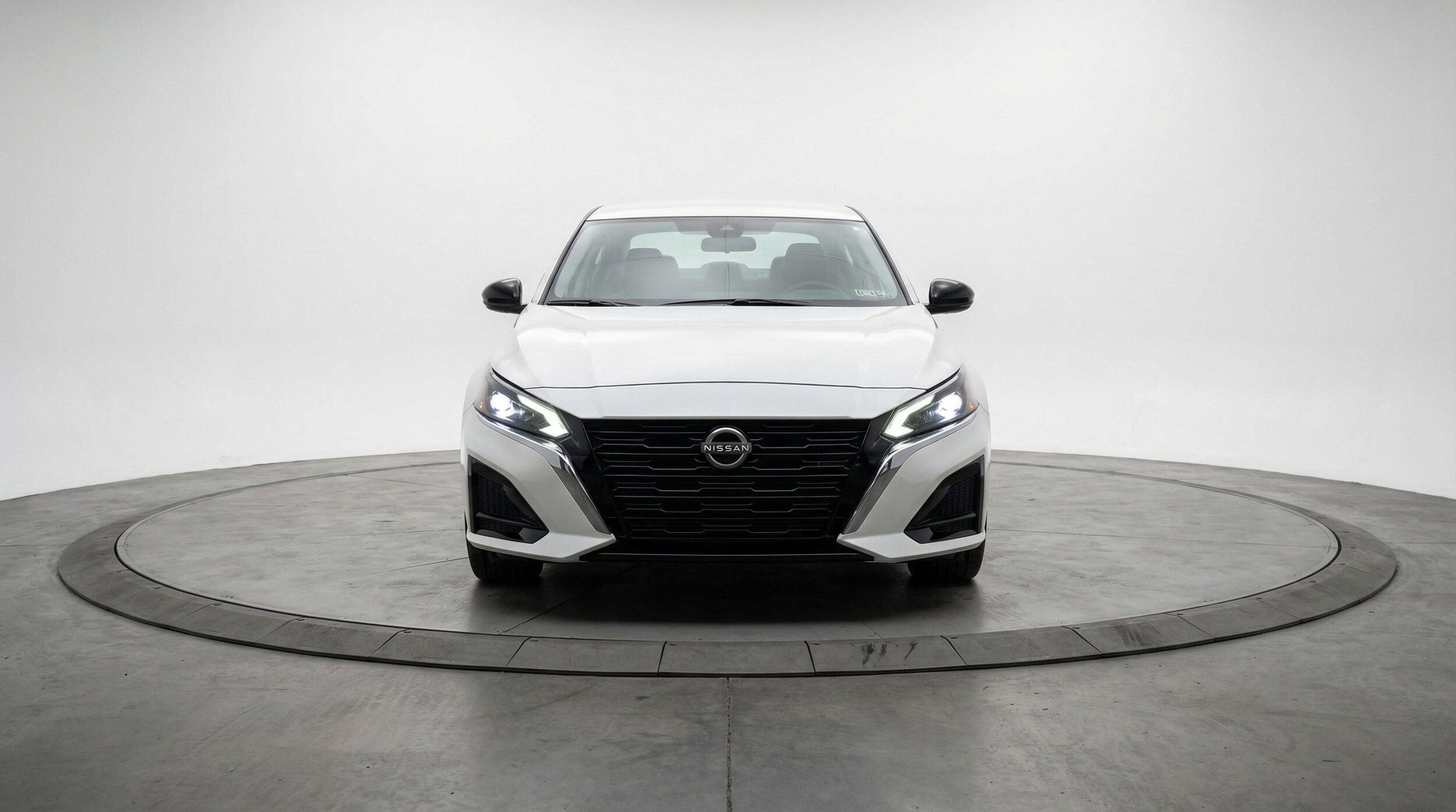 Thumbnail: 2025 Nissan Altima - 2
