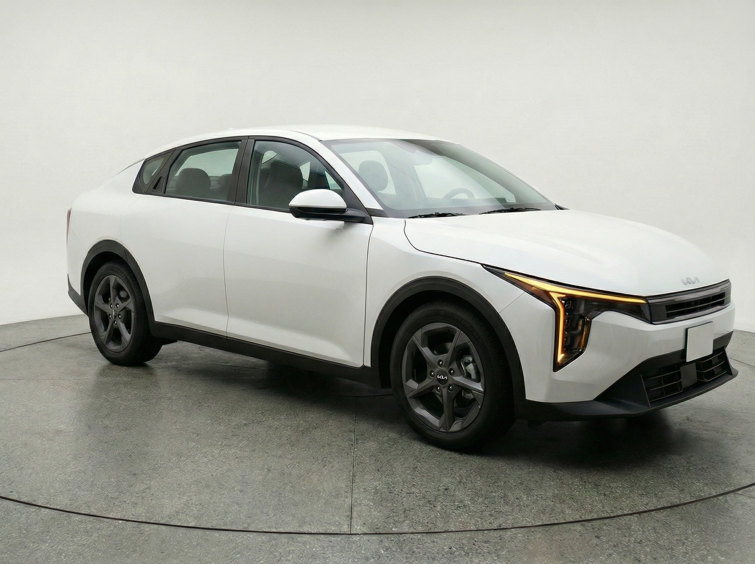 Thumbnail: 2025 Kia K4 - 1