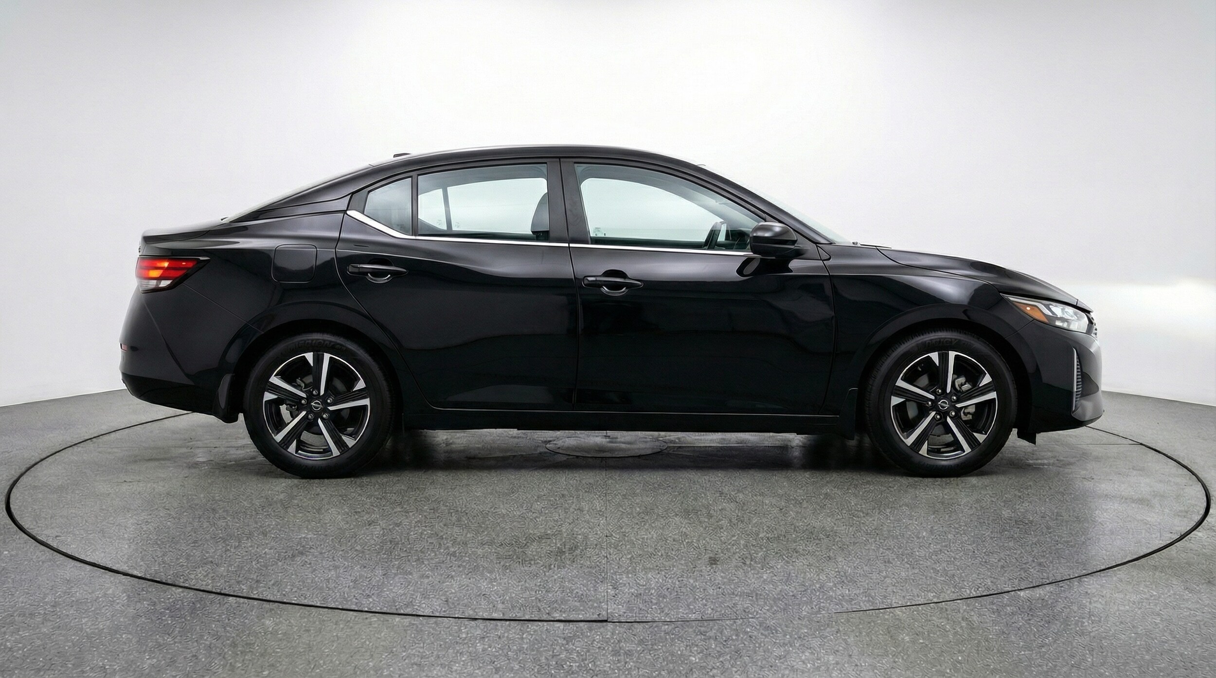 Thumbnail: 2025 Nissan Sentra - 8