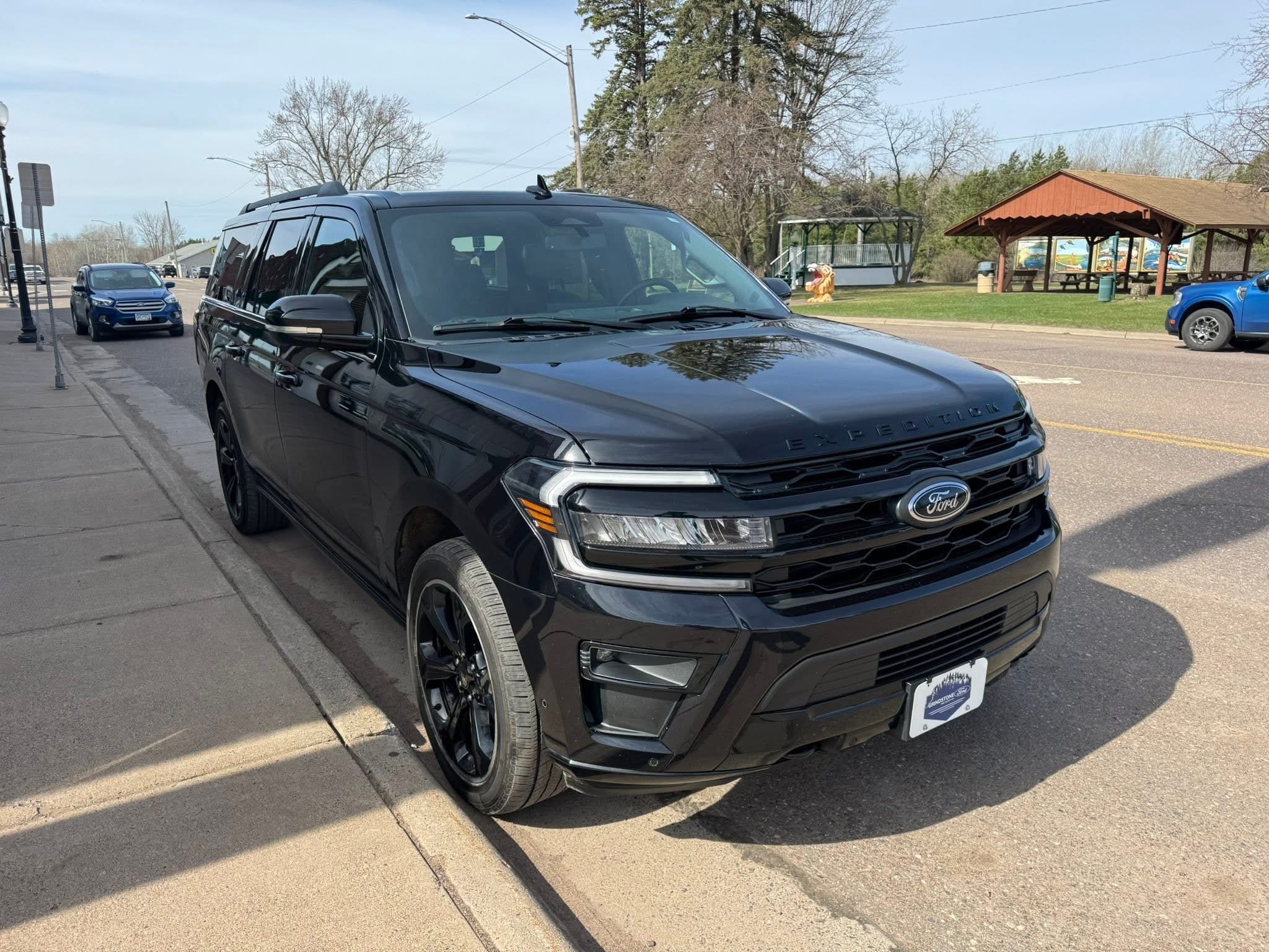 Used 2022 Ford Expedition Limited with VIN 1FMJK2AT0NEA09046 for sale in Sandstone, Minnesota