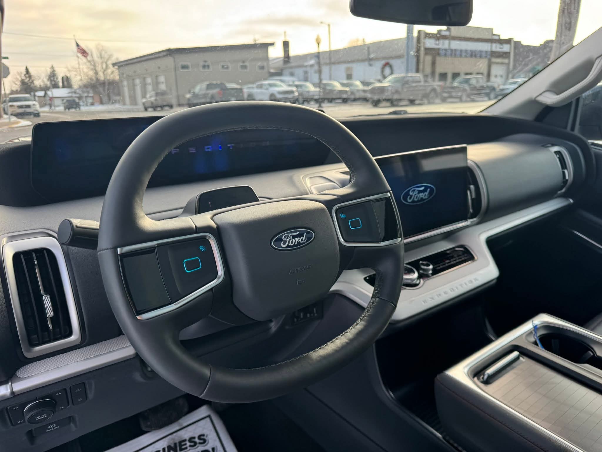 2025 Ford Expedition Active - Photo 10