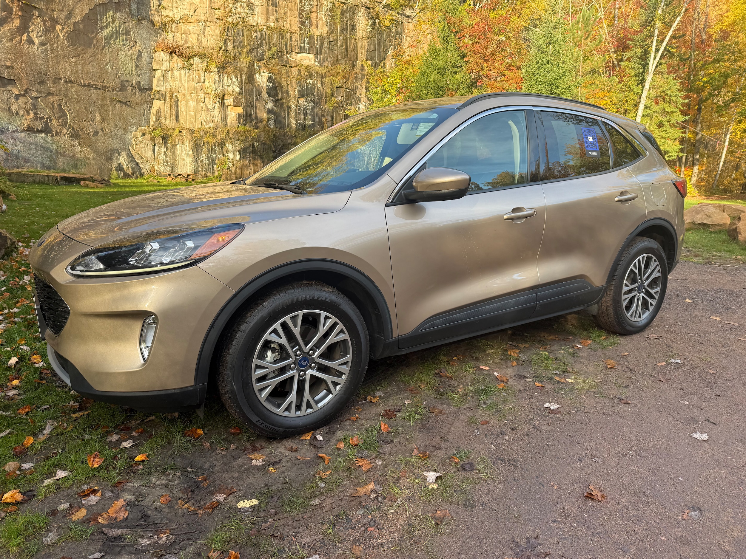 Used 2020 Ford Escape SEL with VIN 1FMCU9H6XLUB91174 for sale in Sandstone, Minnesota