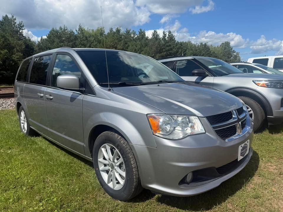 Used 2019 Dodge Grand Caravan SXT with VIN 2C4RDGCG1KR631880 for sale in Sandstone, Minnesota