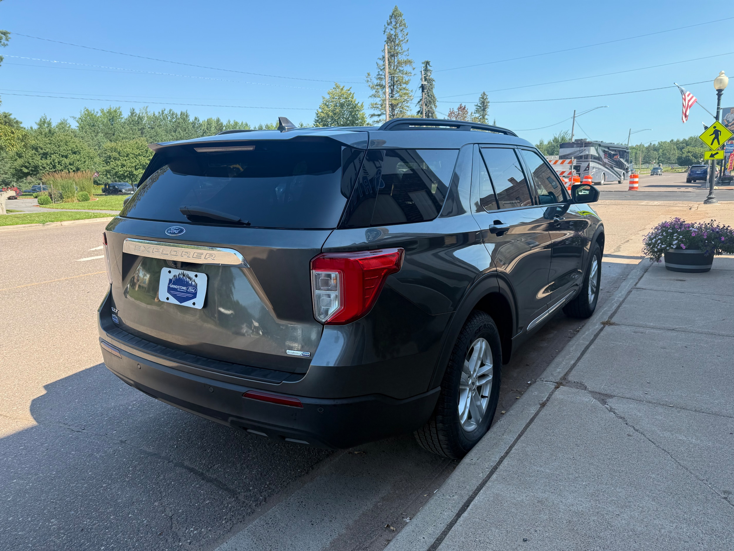 Used 2020 Ford Explorer XLT with VIN 1FMSK8DH1LGA20590 for sale in Sandstone, Minnesota