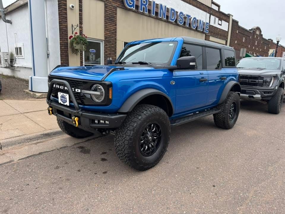 2022 Ford Bronco 4-Door Wildtrak's photo