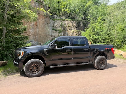 2022 Ford F-150 Lariat Crew Cab