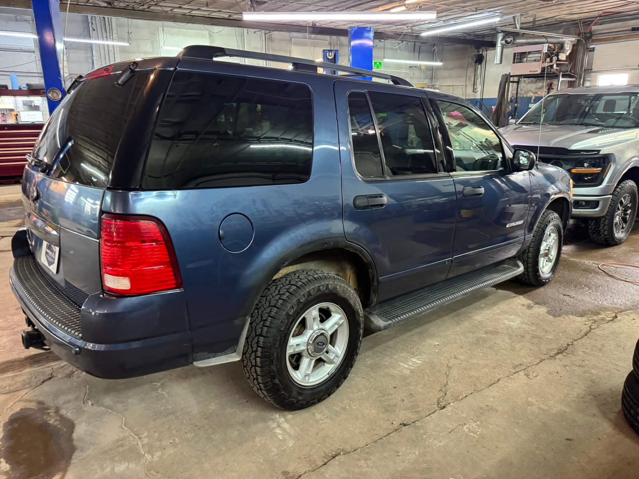 Used 2004 Ford Explorer XLT with VIN 1FMDU73K24UA06324 for sale in Sandstone, Minnesota