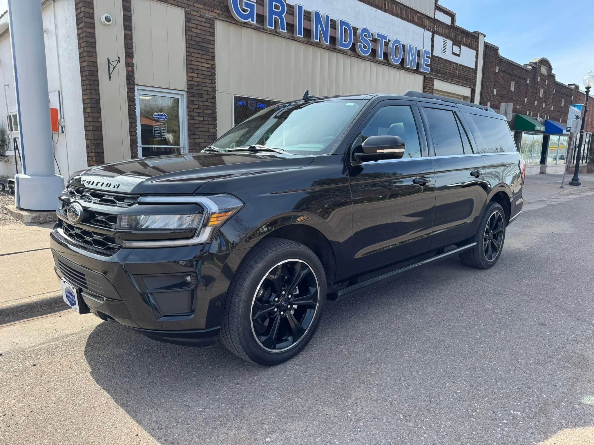 2022 Ford Expedition Limited MAX 4x4's photo