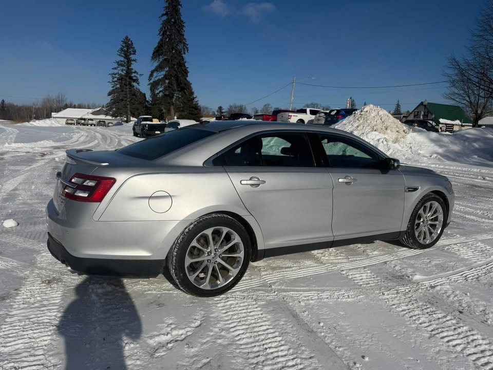 Used 2013 Ford Taurus Limited with VIN 1FAHP2J89DG137598 for sale in Sandstone, Minnesota
