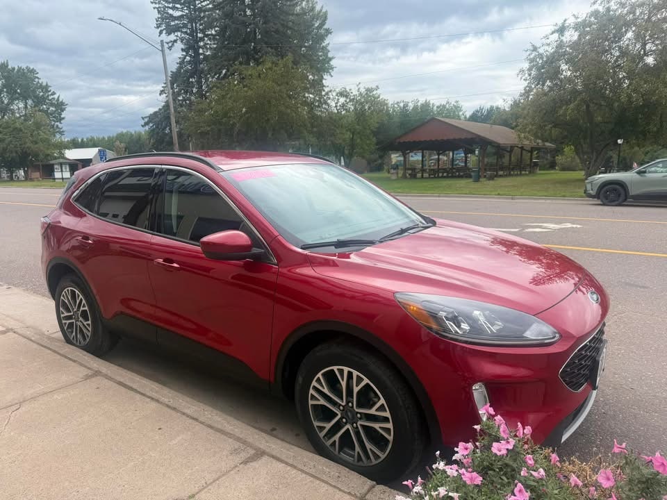 Used 2020 Ford Escape SEL with VIN 1FMCU9H66LUC06642 for sale in Sandstone, Minnesota