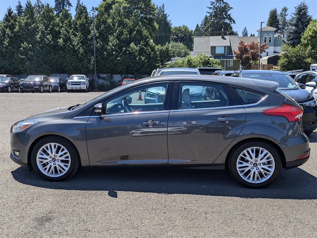 Used 2016 Ford Focus Titanium with VIN 1FADP3N21GL289574 for sale in Gladstone, OR