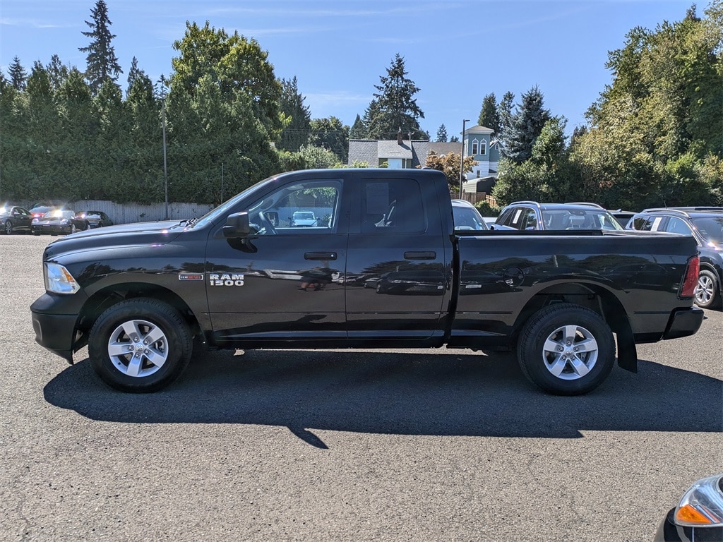 Used 2017 RAM Ram 1500 Pickup Tradesman with VIN 1C6RR7FM3HS742979 for sale in Gladstone, OR