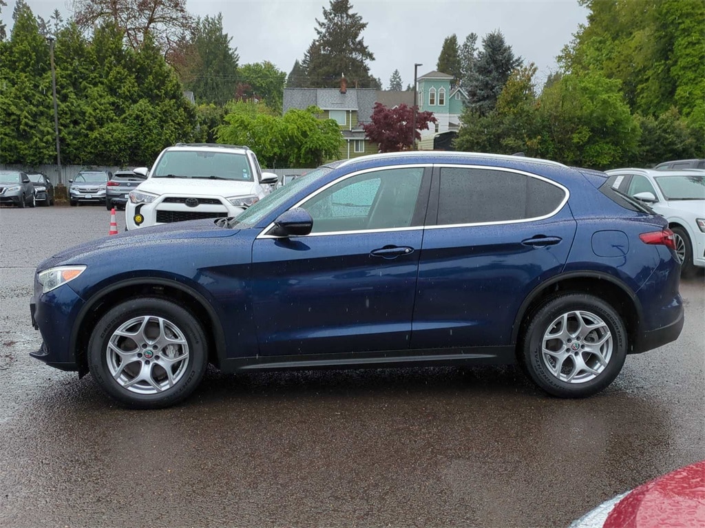 Used 2019 Alfa Romeo Stelvio Base with VIN ZASPAKAN6K7C33478 for sale in Gladstone, OR