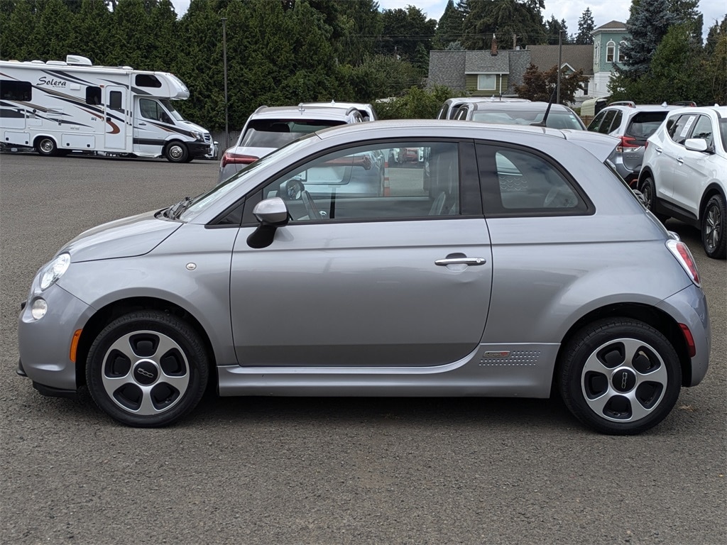 Used 2015 FIAT 500e Battery Electric with VIN 3C3CFFGE2FT609560 for sale in Gladstone, OR