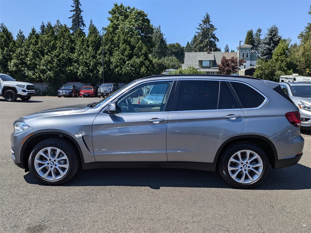 Used 2016 BMW X5 xDrive35i with VIN 5UXKR0C52G0U09891 for sale in Gladstone, OR