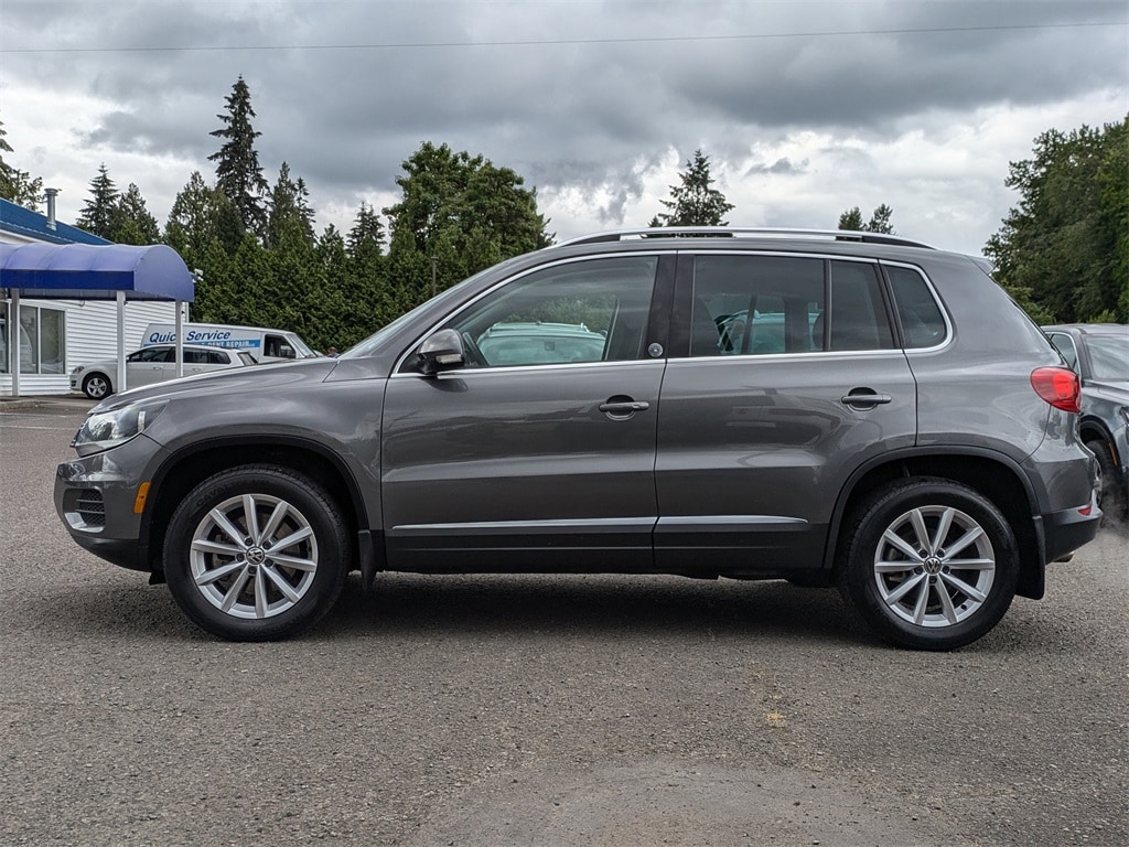 Used 2017 Volkswagen Tiguan Wolfsburg Edition with VIN WVGSV7AX7HK036939 for sale in Gladstone, OR