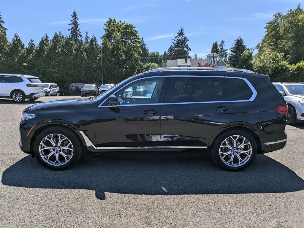 Used 2021 BMW X7 40i with VIN 5UXCW2C01M9G68539 for sale in Gladstone, OR