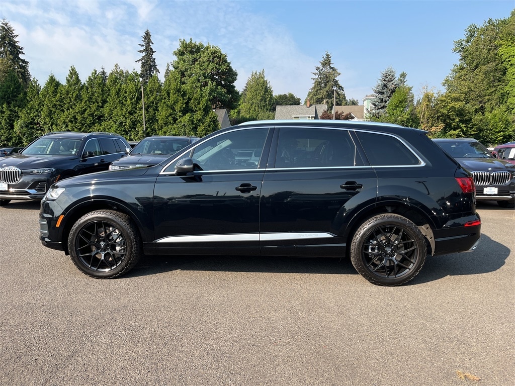 Used 2018 Audi Q7 Premium Plus with VIN WA1LAAF7XJD042698 for sale in Gladstone, OR