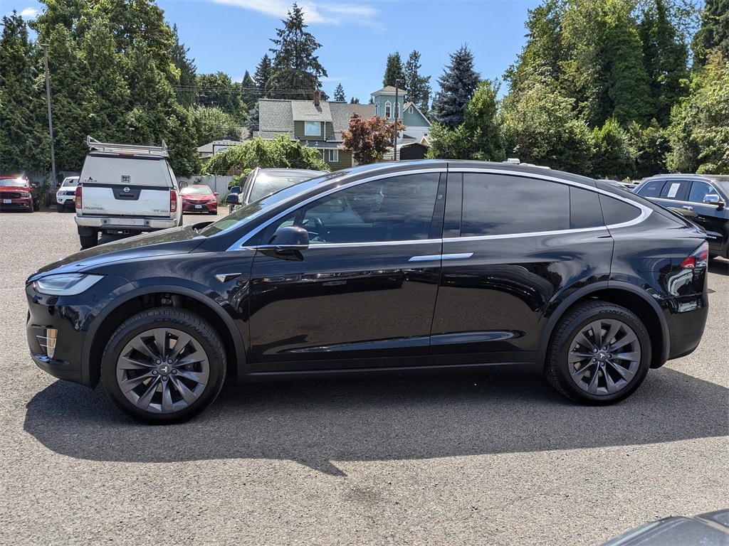 Used 2017 Tesla Model X 75D with VIN 5YJXCBE28HF059158 for sale in Gladstone, OR
