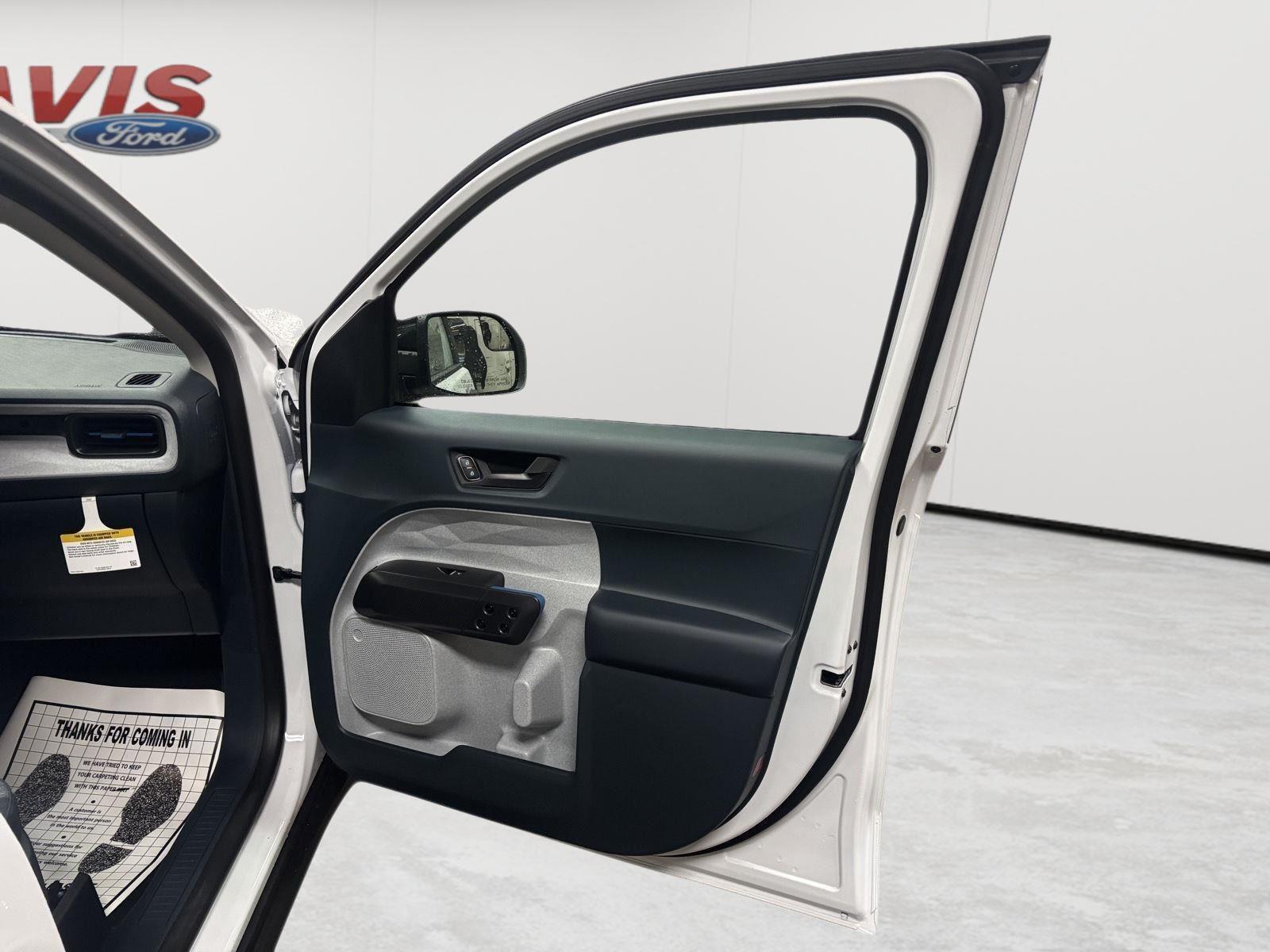 2026 Ford Maverick XLT - Photo 17