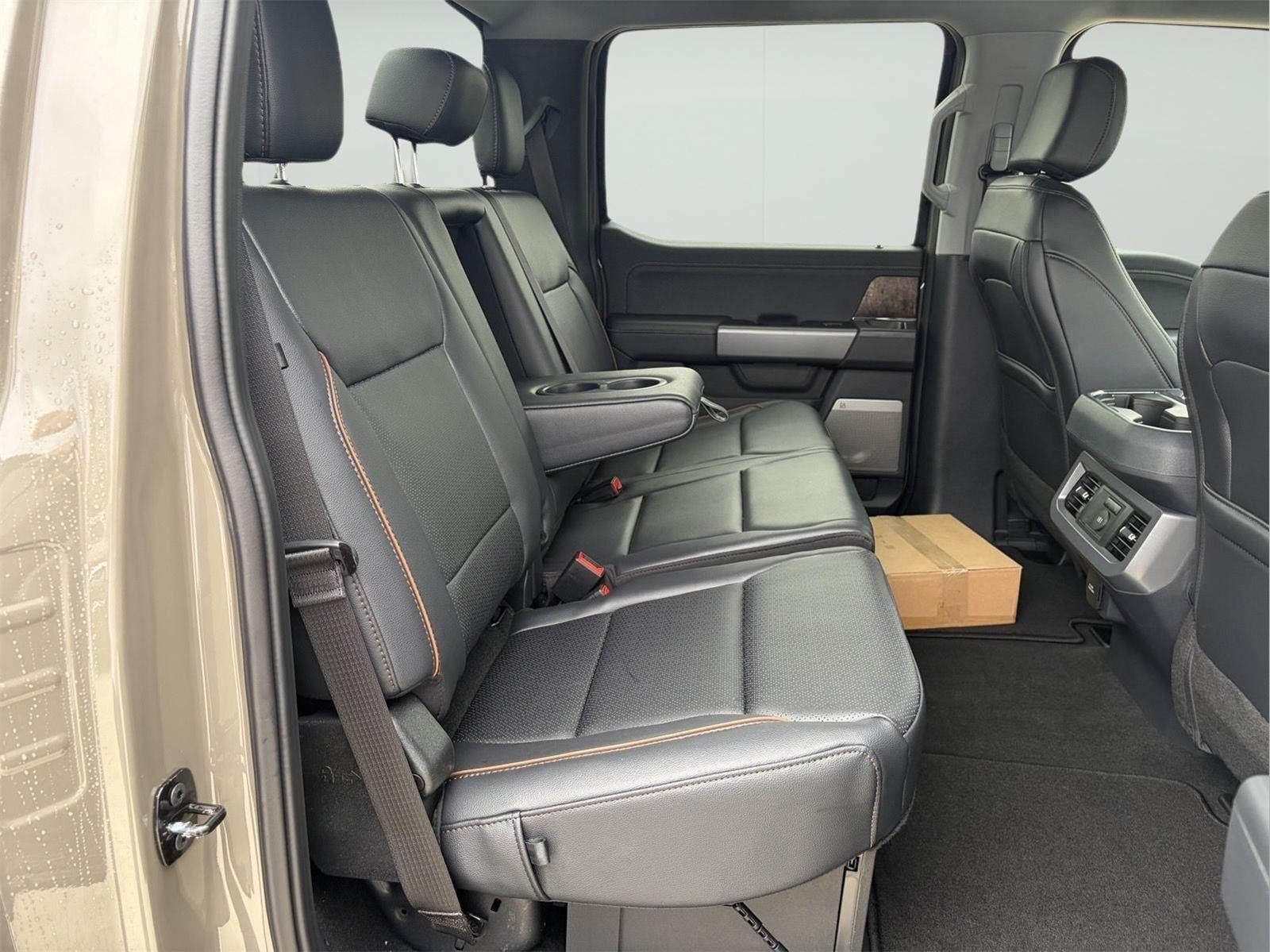 2026 Ford F-350 Super Duty Lariat - Photo 24