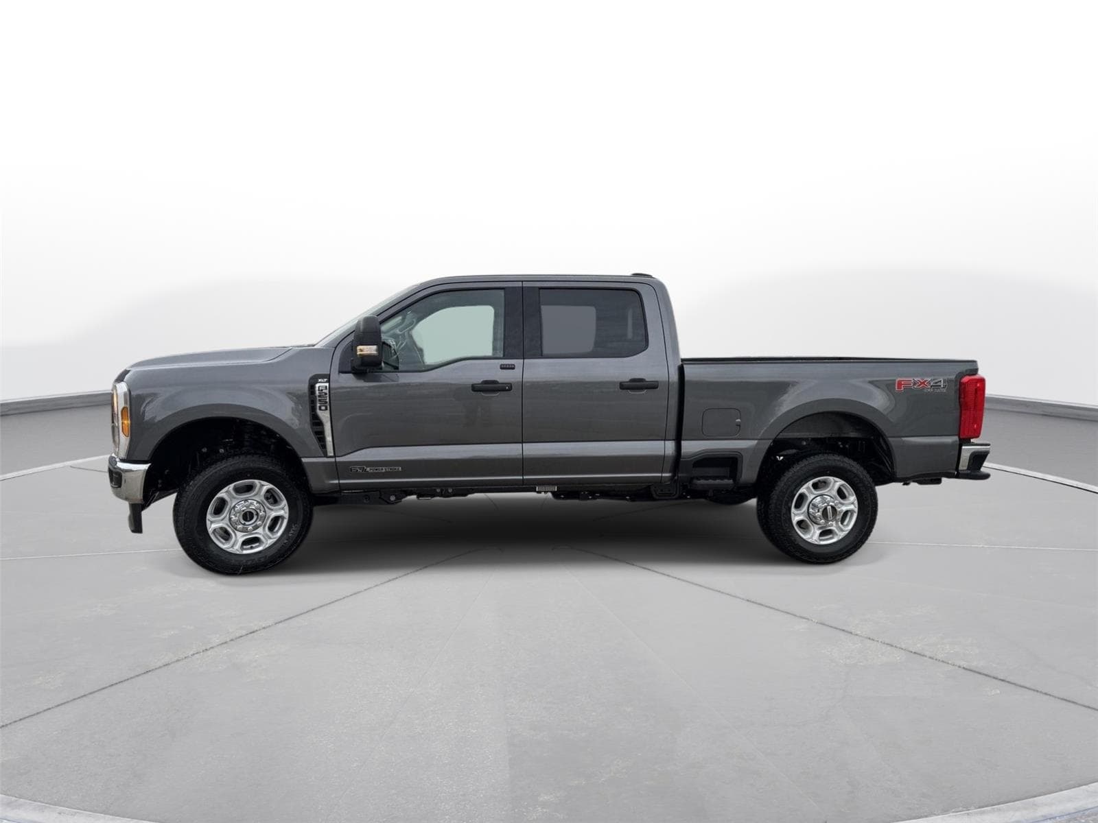 2026 Ford F-250 Super Duty XLT - Photo 15