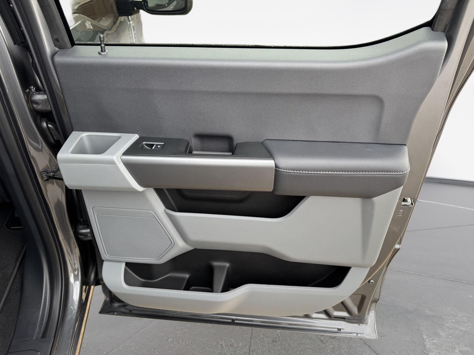 2026 Ford F-250 Super Duty XLT - Photo 39