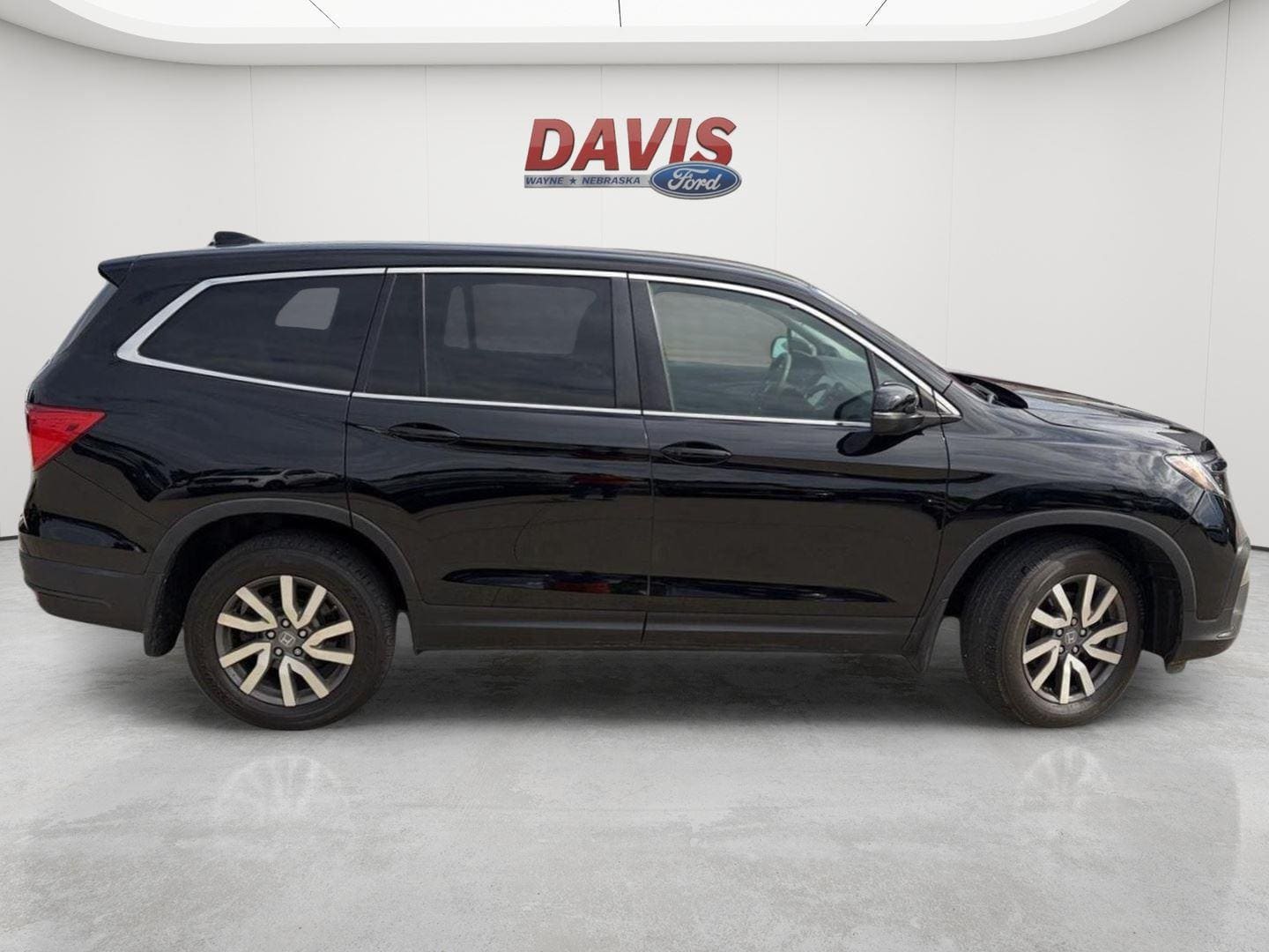 Used 2019 Honda Pilot EX with VIN 5FNYF6H39KB064433 for sale in Wayne, NE