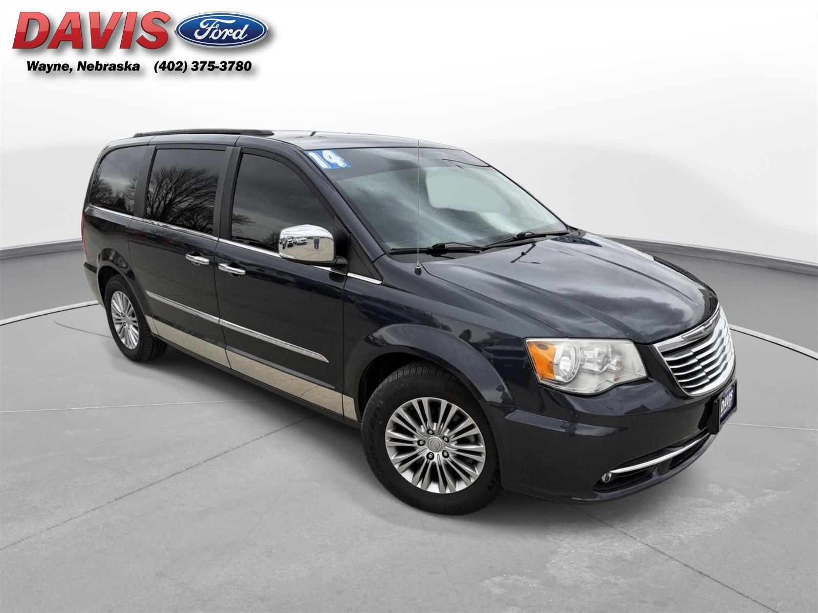 2014 Chrysler Town & Country Touring-L