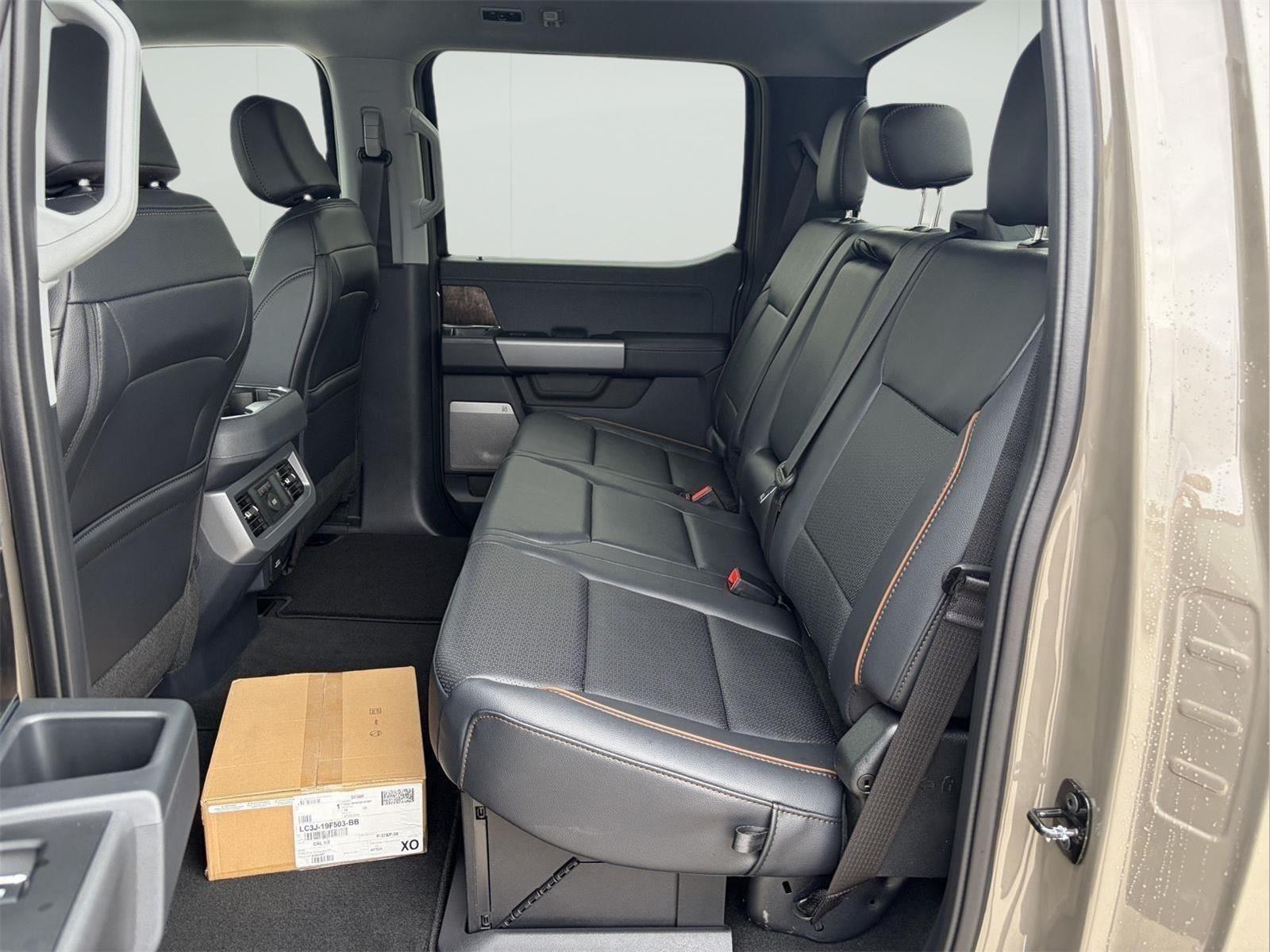 2026 Ford F-350 Super Duty Lariat - Photo 28