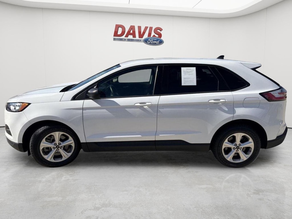 Used 2023 Ford Edge SE SUV