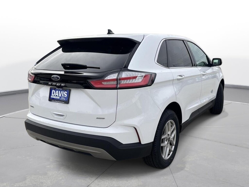 Used 2024 Ford Edge SEL SUV