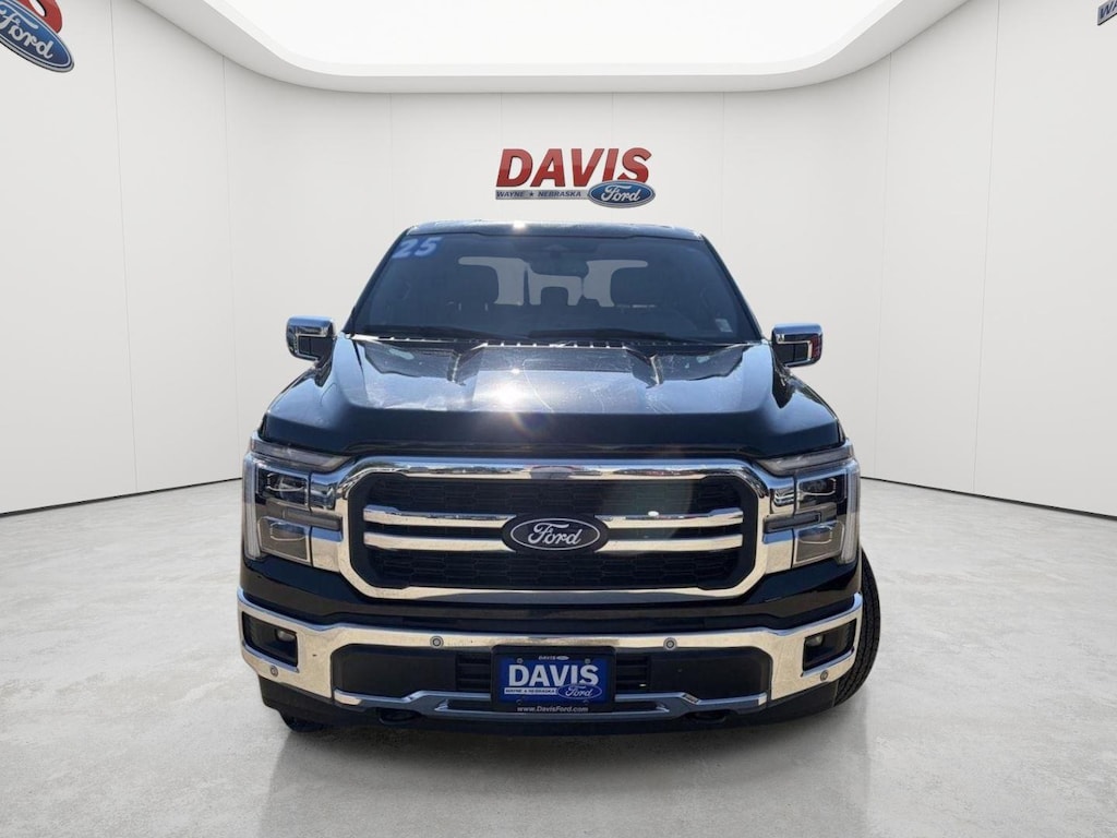 Used 2025 Ford F-150 Lariat Truck