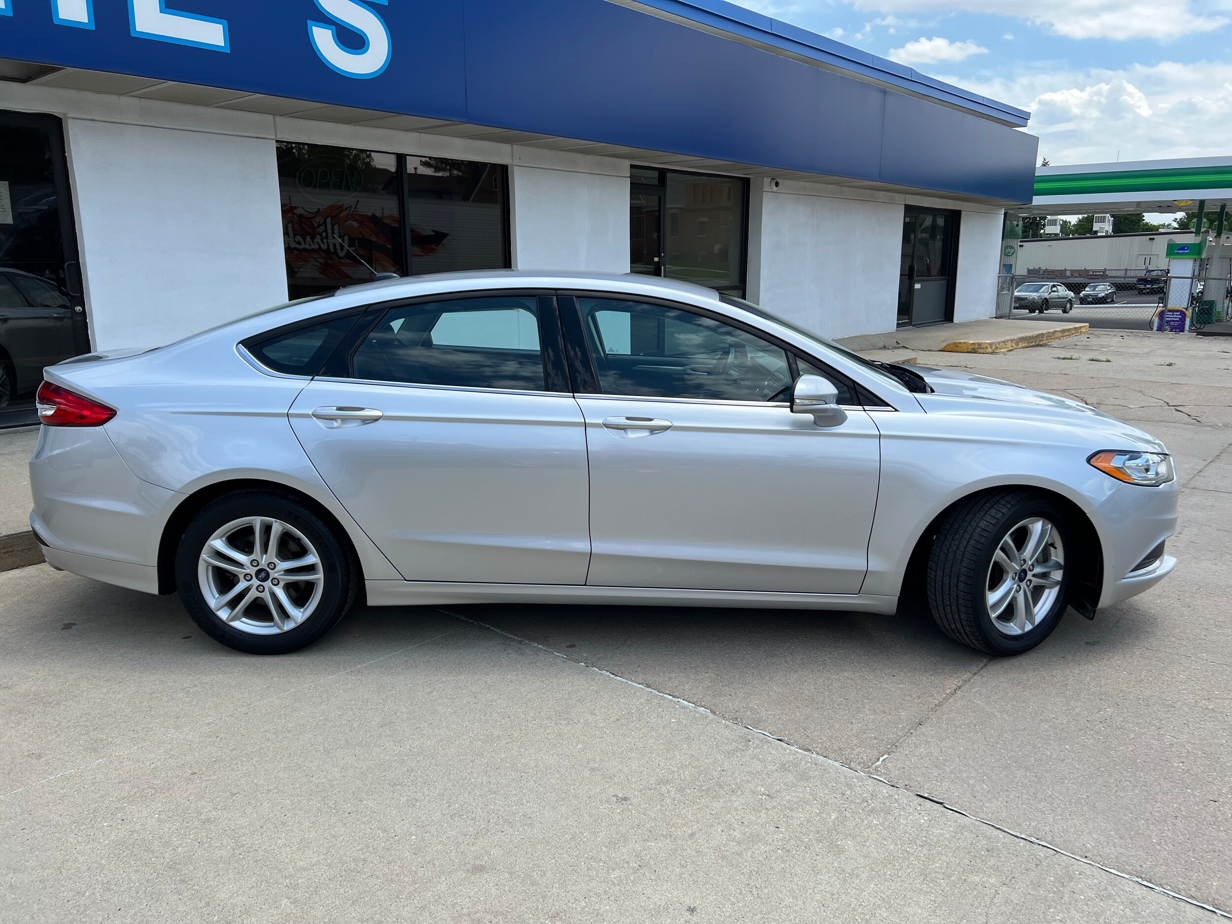 Used 2018 Ford Fusion SE with VIN 3FA6P0H77JR227166 for sale in Wayne, NE